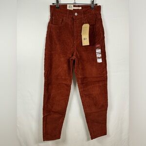 NWT Levi’s High Waisted Taper Mom Jeans